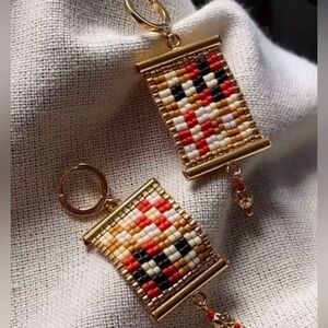 Hand made earrings, sead  earrings